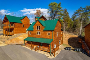 5Bd5B Escape Cabin with 2 HotTubs, Thtr &Game Rm,1mi to the Parkway! 4mi to Dollywood - Winter Deal